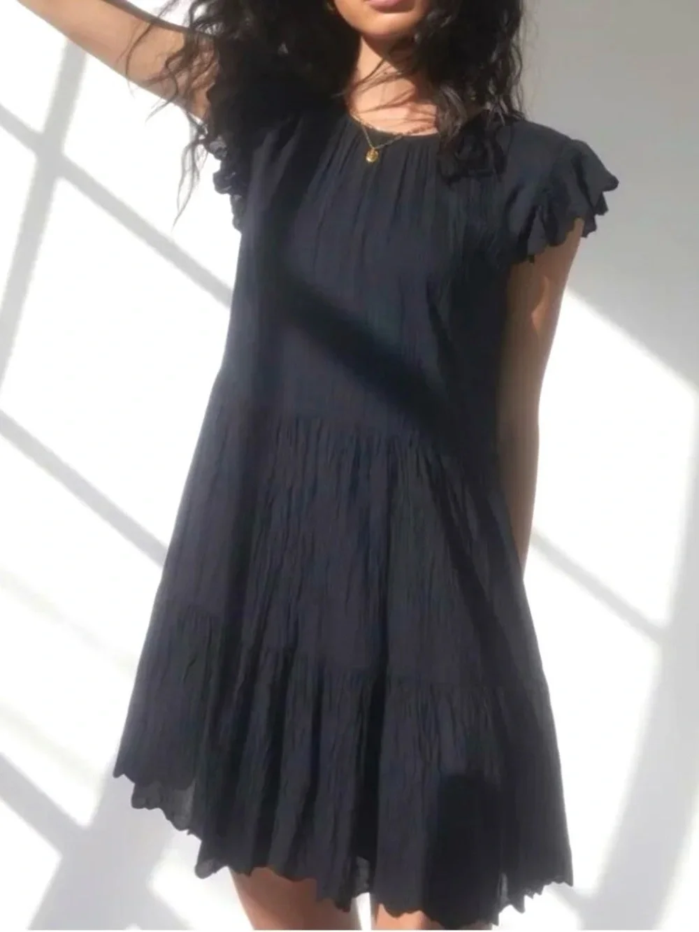Aritzia Wilfred La Boheme Sidonie Ruffled Scalloped Tiered Mini Dress Black XS